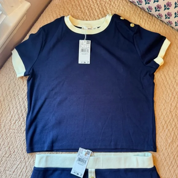NWT Mango 2 Piece Set- Buttoned Knit Skirt and T-Shirt w Contrasting Buttons XL - Picture 3 of 12